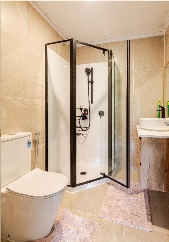 Lux. With Ensuite Wellington