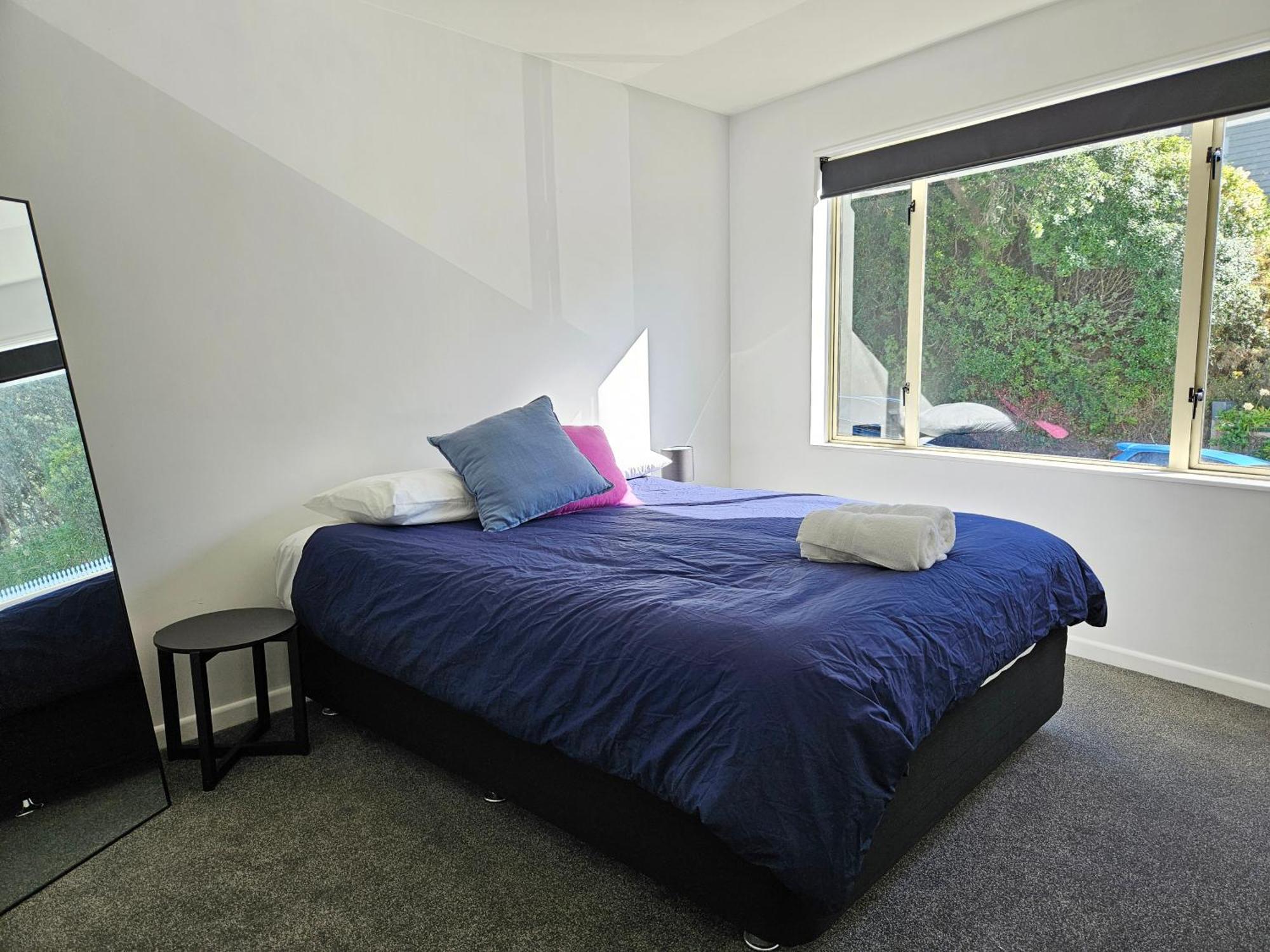 Light & Airy Heart Of Central Kelburn!