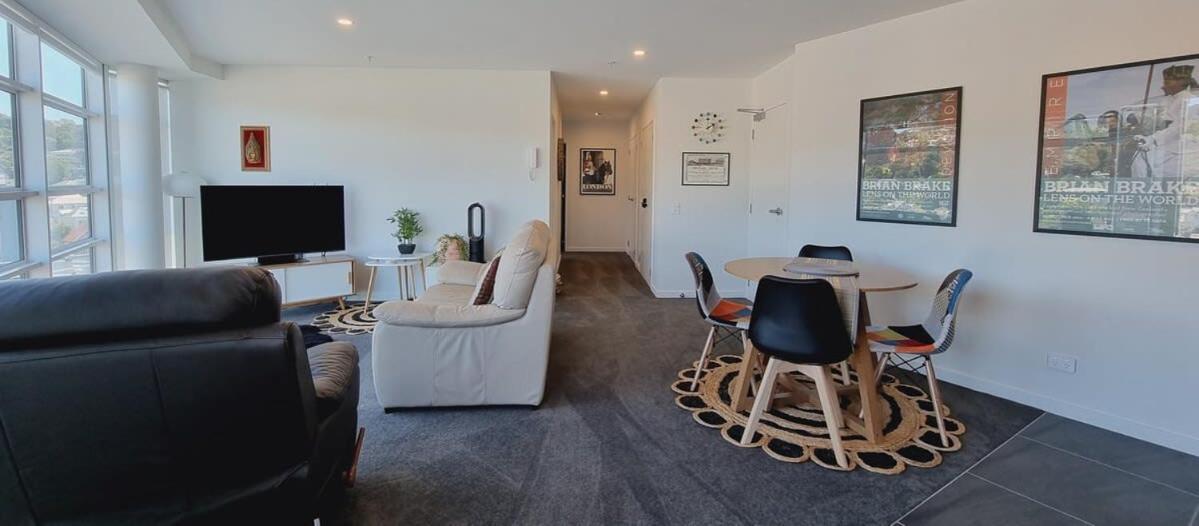 The Penthouse On Pinnacle - Sun Views & Parking