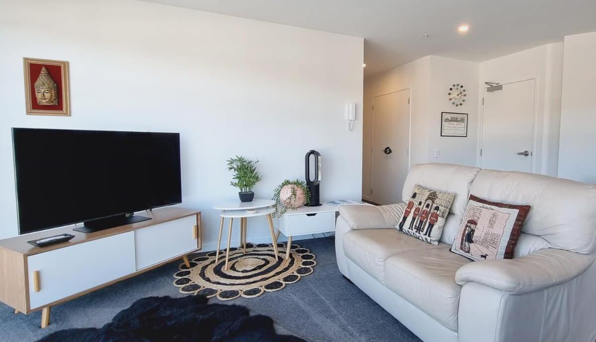 Apartment The Penthouse On Pinnacle - Sun Views & Parking Wellington