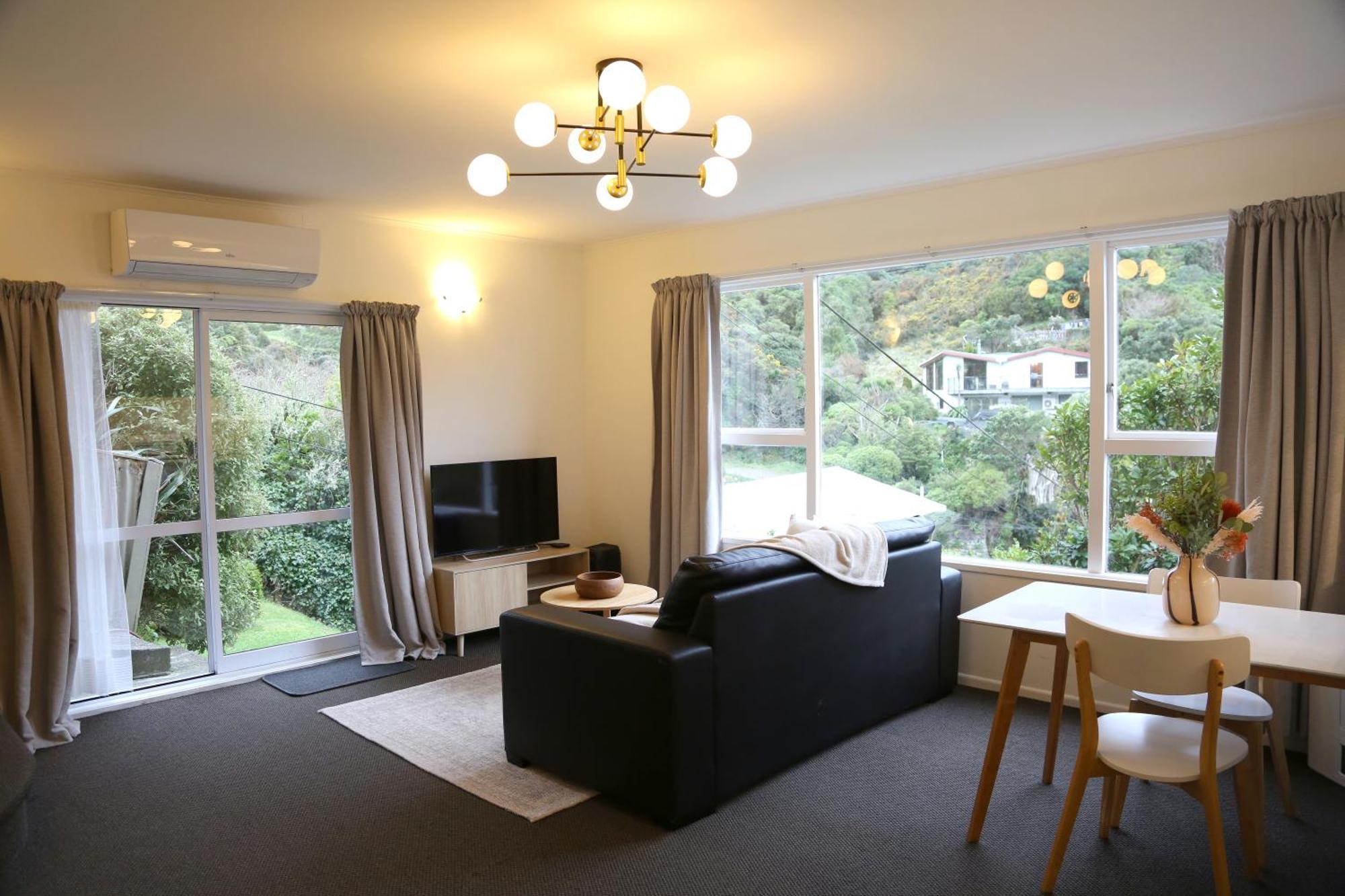 Skyline Haven - Entire - Free Parking, Espresso, Netflix - 15m To Cbd, Stadium, Ferry Apartamento
