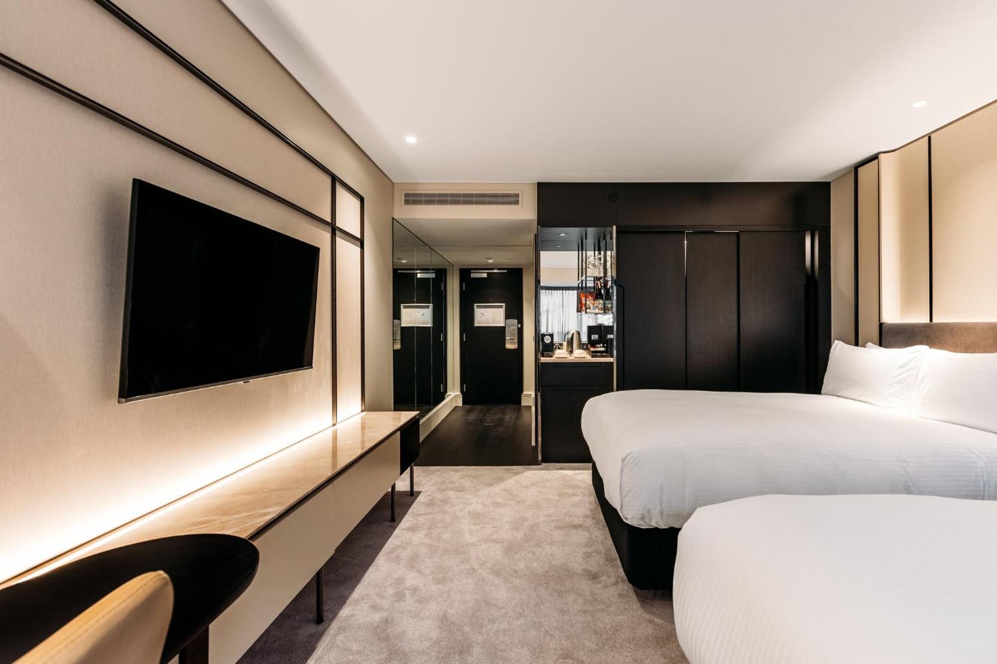 Intercontinental By Ihg 5*