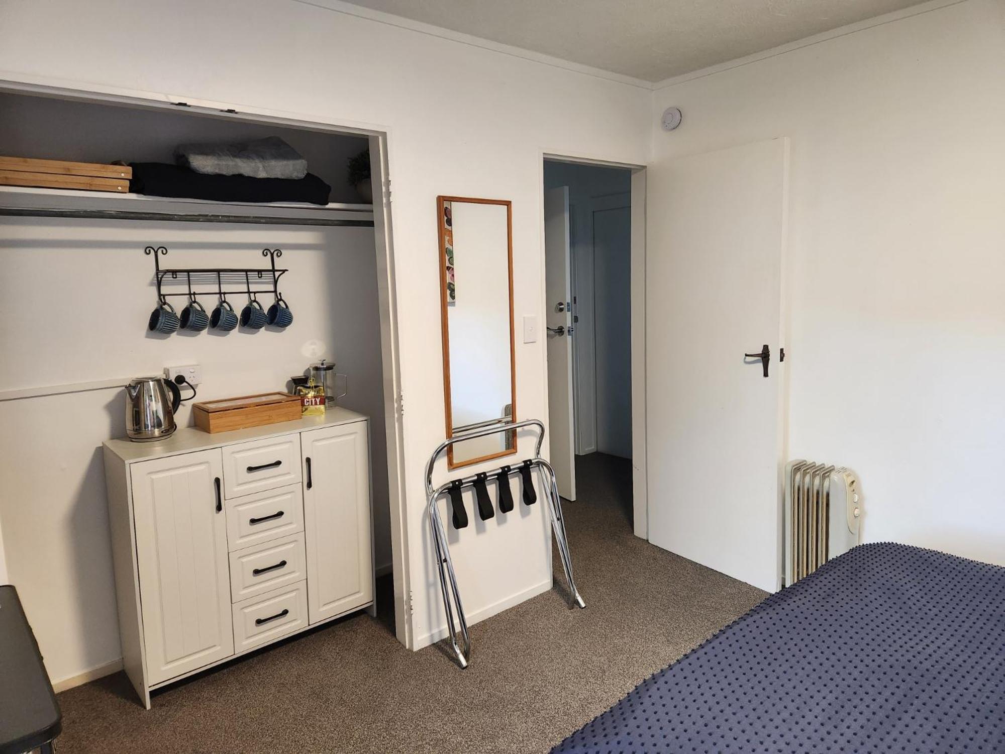9 On Lakewood Bed & Breakfast *