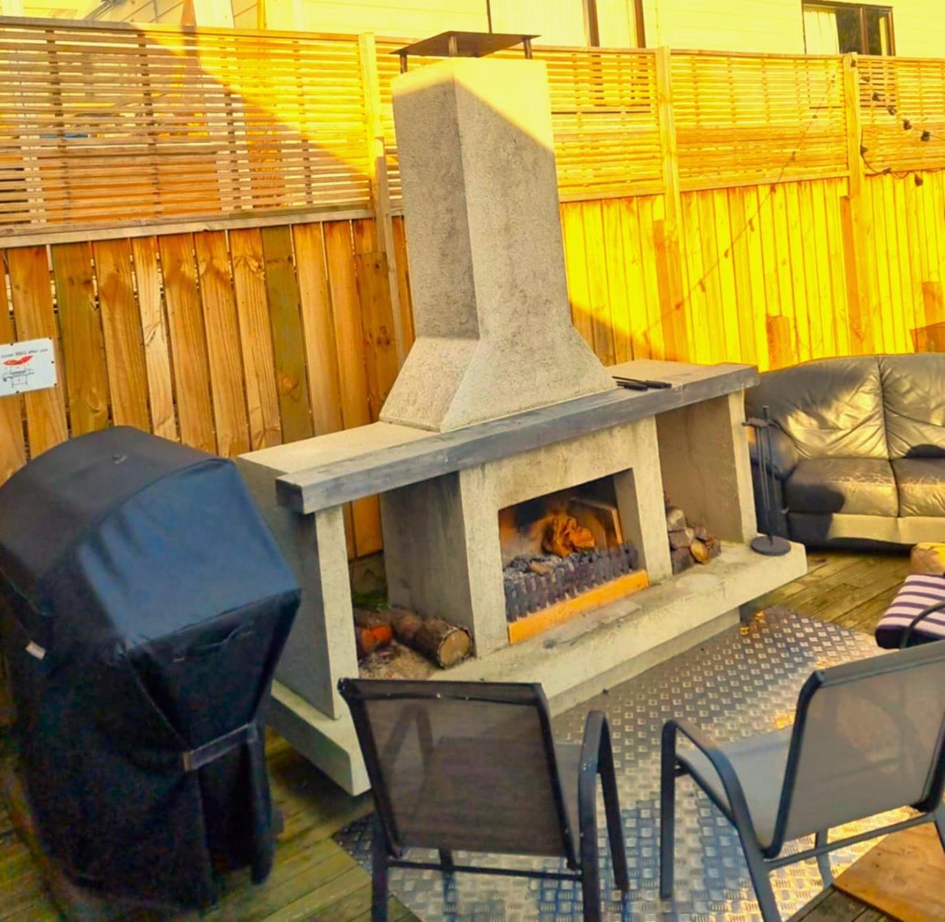 House Of Pirie Hostel *