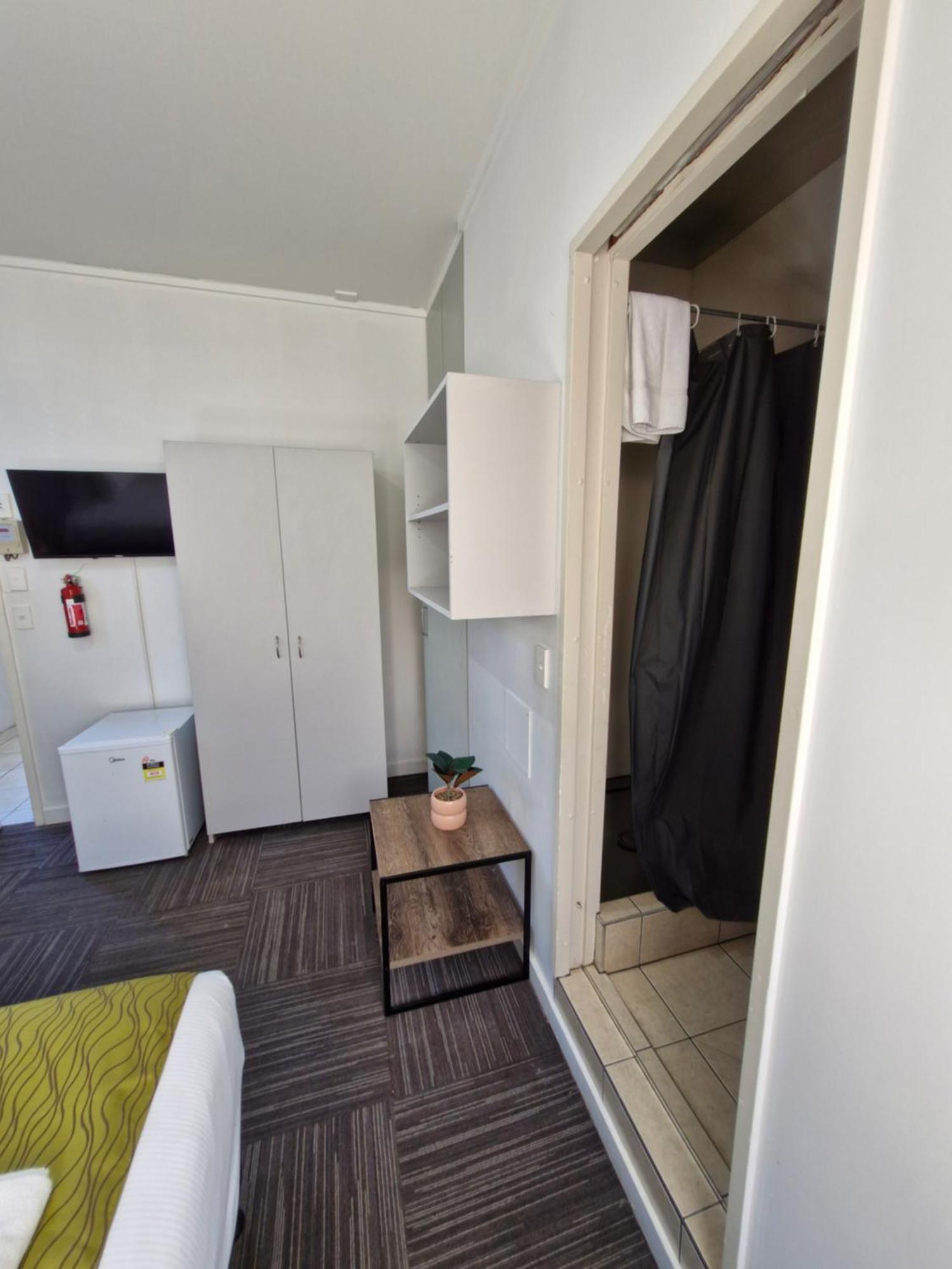 Hostel 140 Ghuznee