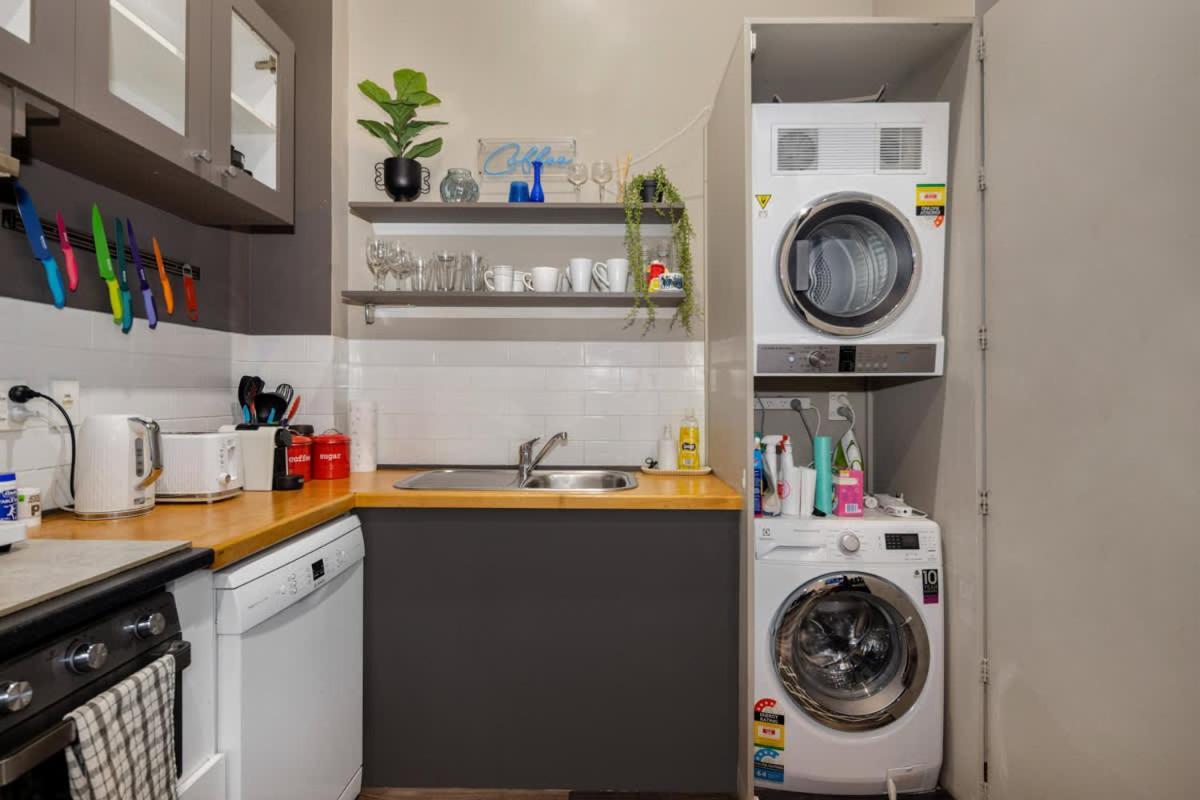 Lambton Quay Loft - Sleeps 11 Apartment