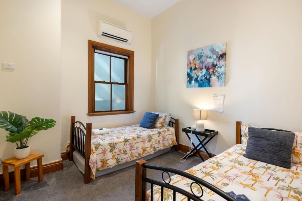 Lambton Quay Loft - Sleeps 11 *