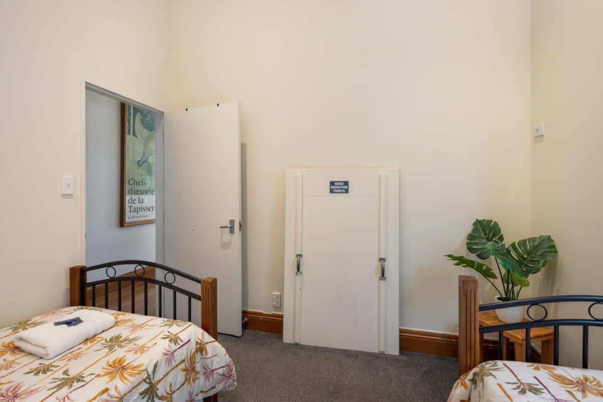 Apartment Lambton Quay Loft - Sleeps 11 *