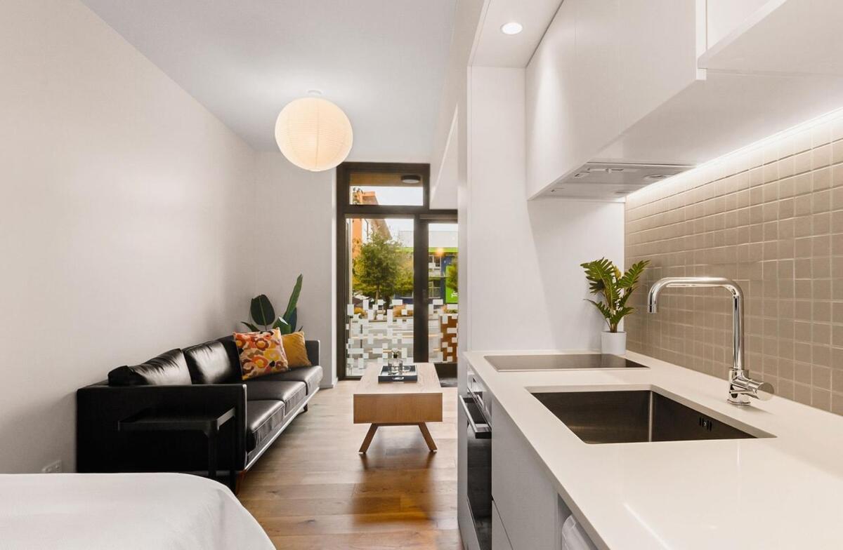 Retreat - Sleek Living *