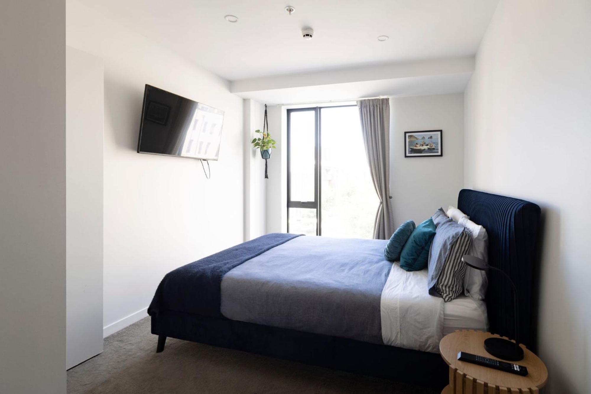 Apartment Comfort Meets Flexibility In 2-4-1 Wellington