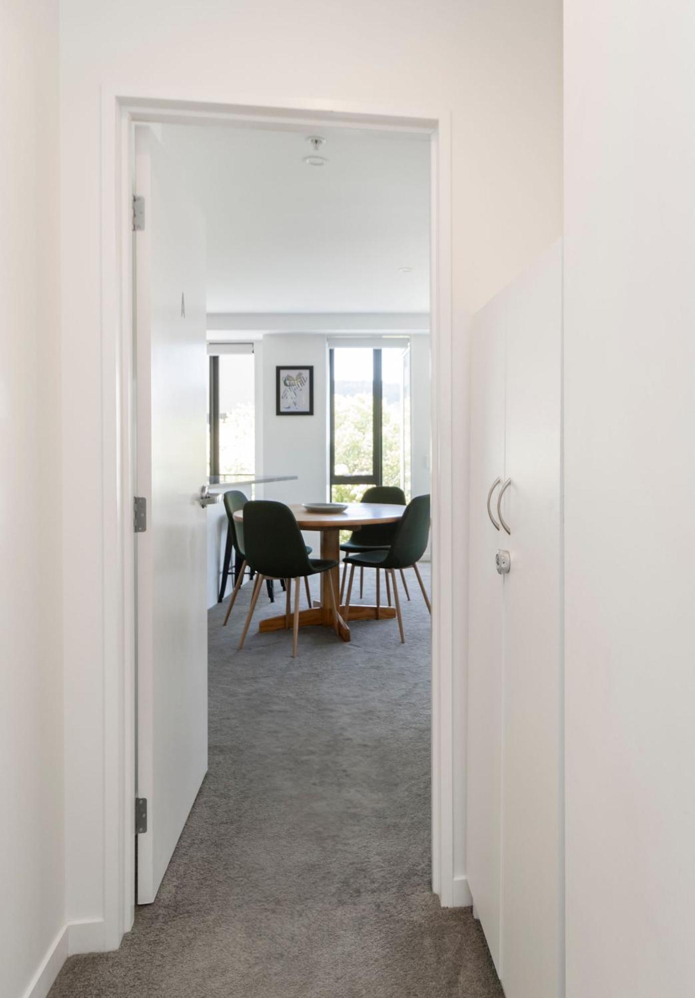 Comfort Meets Flexibility In 2-4-1 Apartment Wellington
