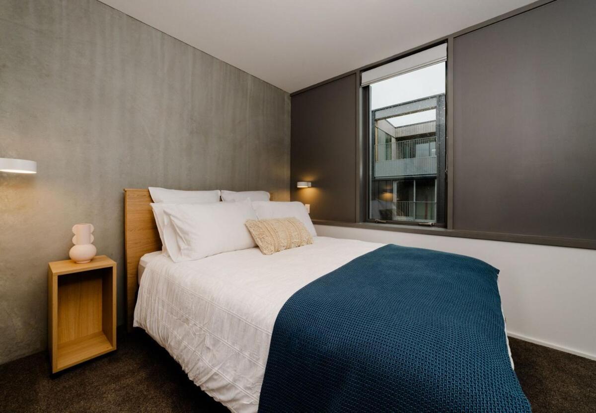 Spacious 2br Oasis In W Terrace