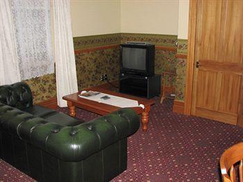 Shepherds Arms Hotel