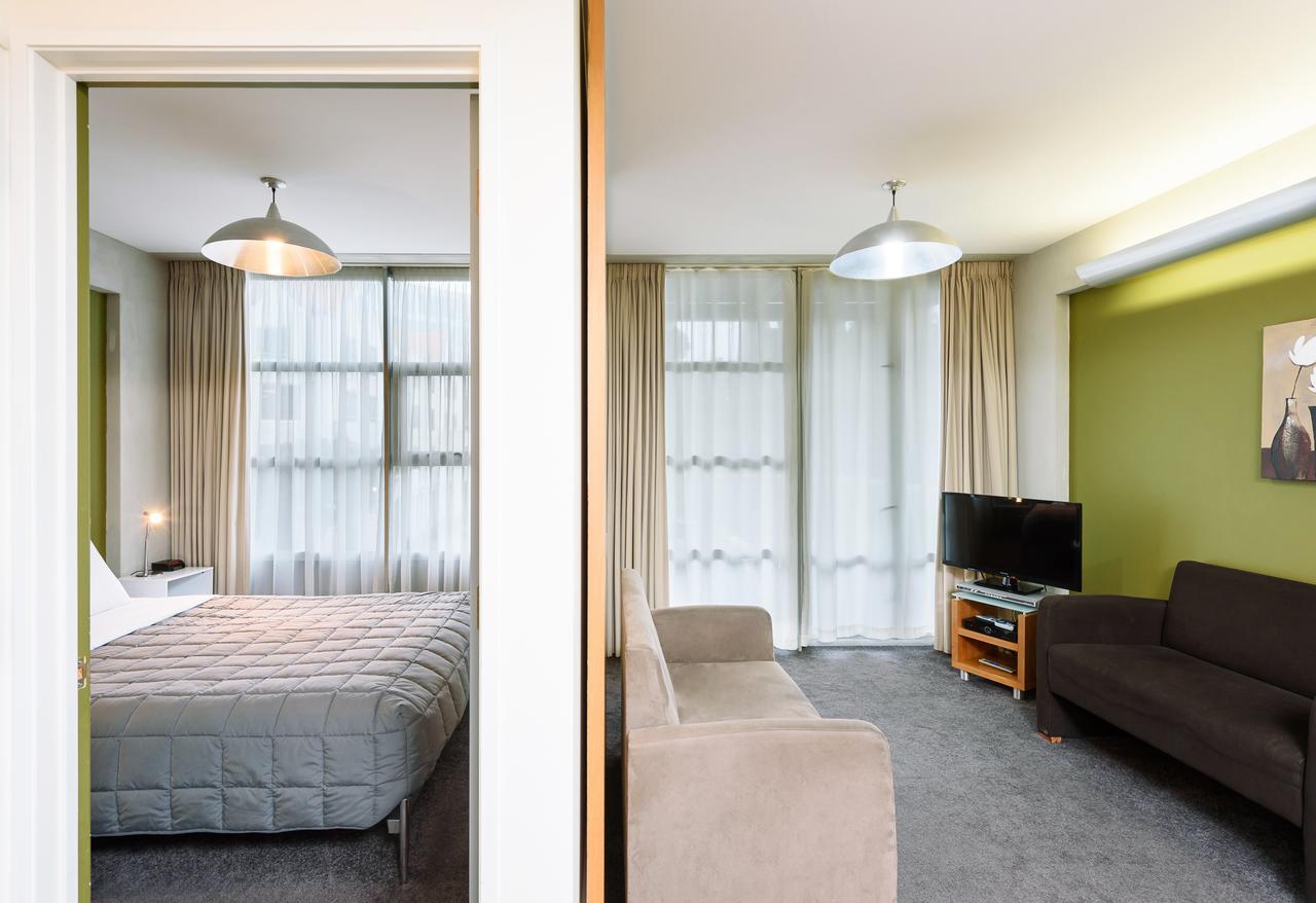 At St Pauls Aparthotel 4*