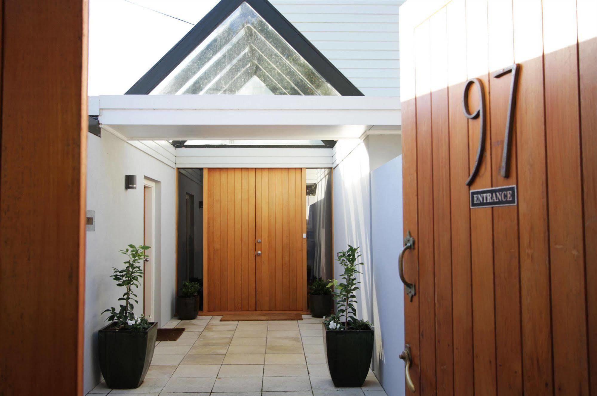 Bed & Breakfast Acorns 4*