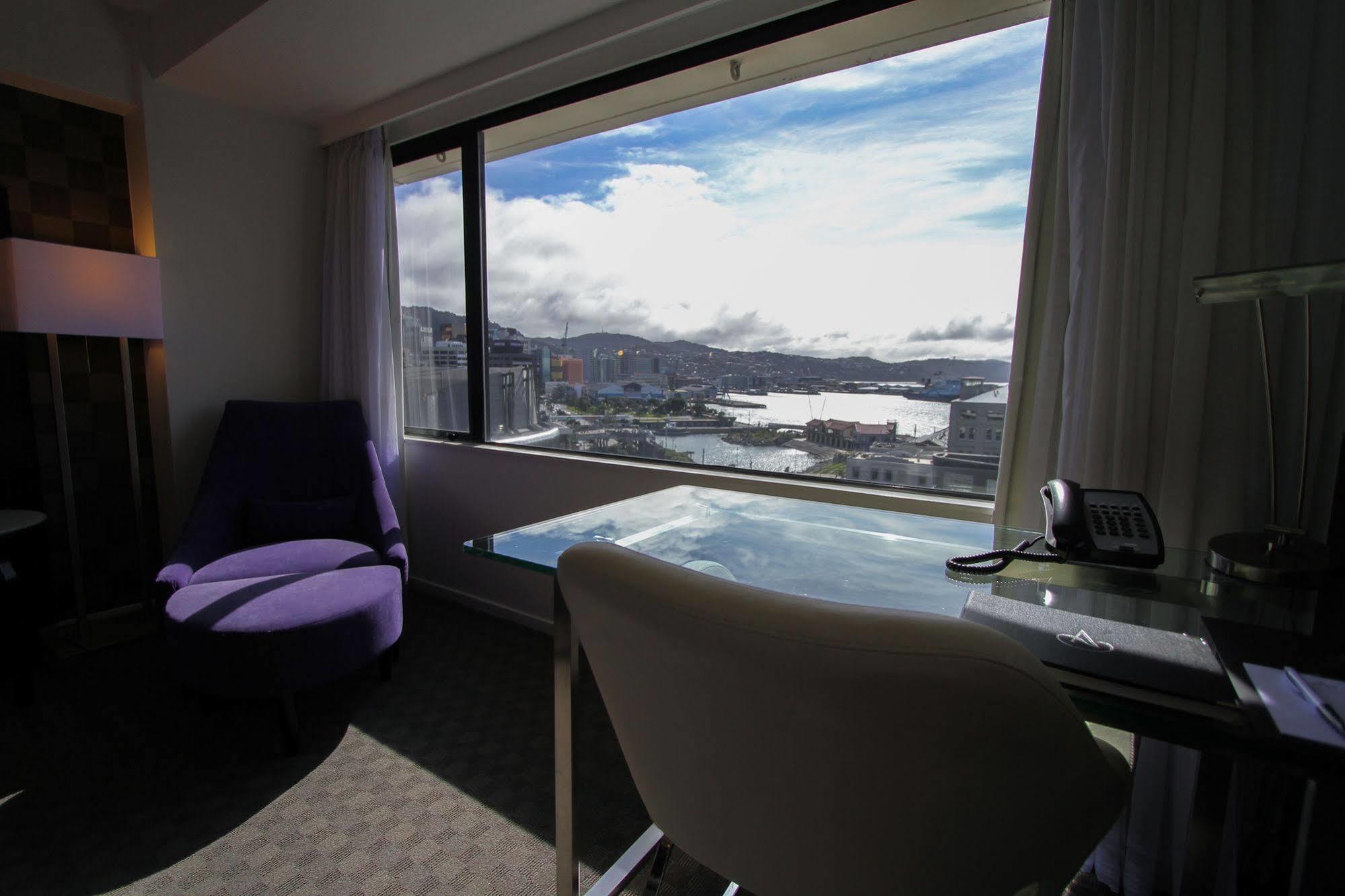 Amora 4* Wellington