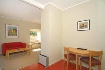 Spinnaker 4* Wellington