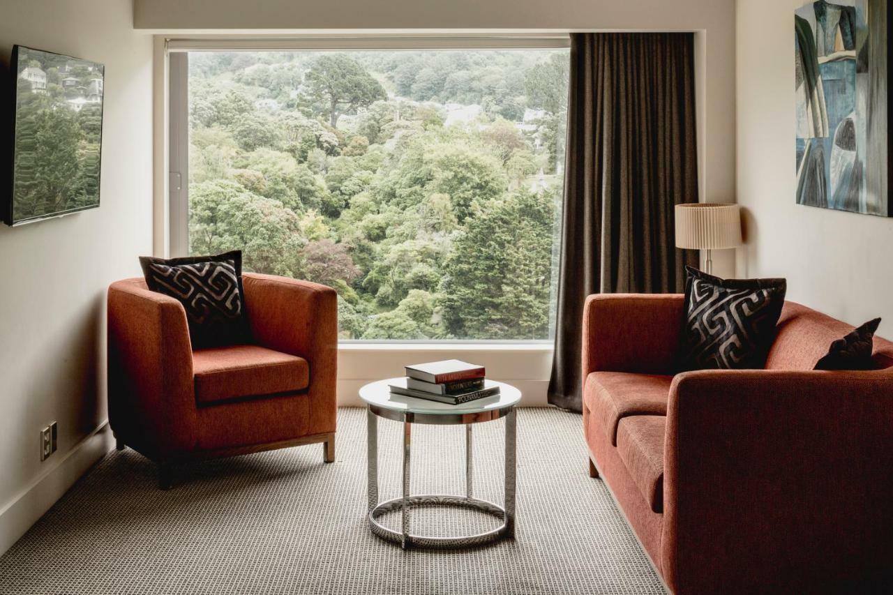 Bolton 5* Wellington