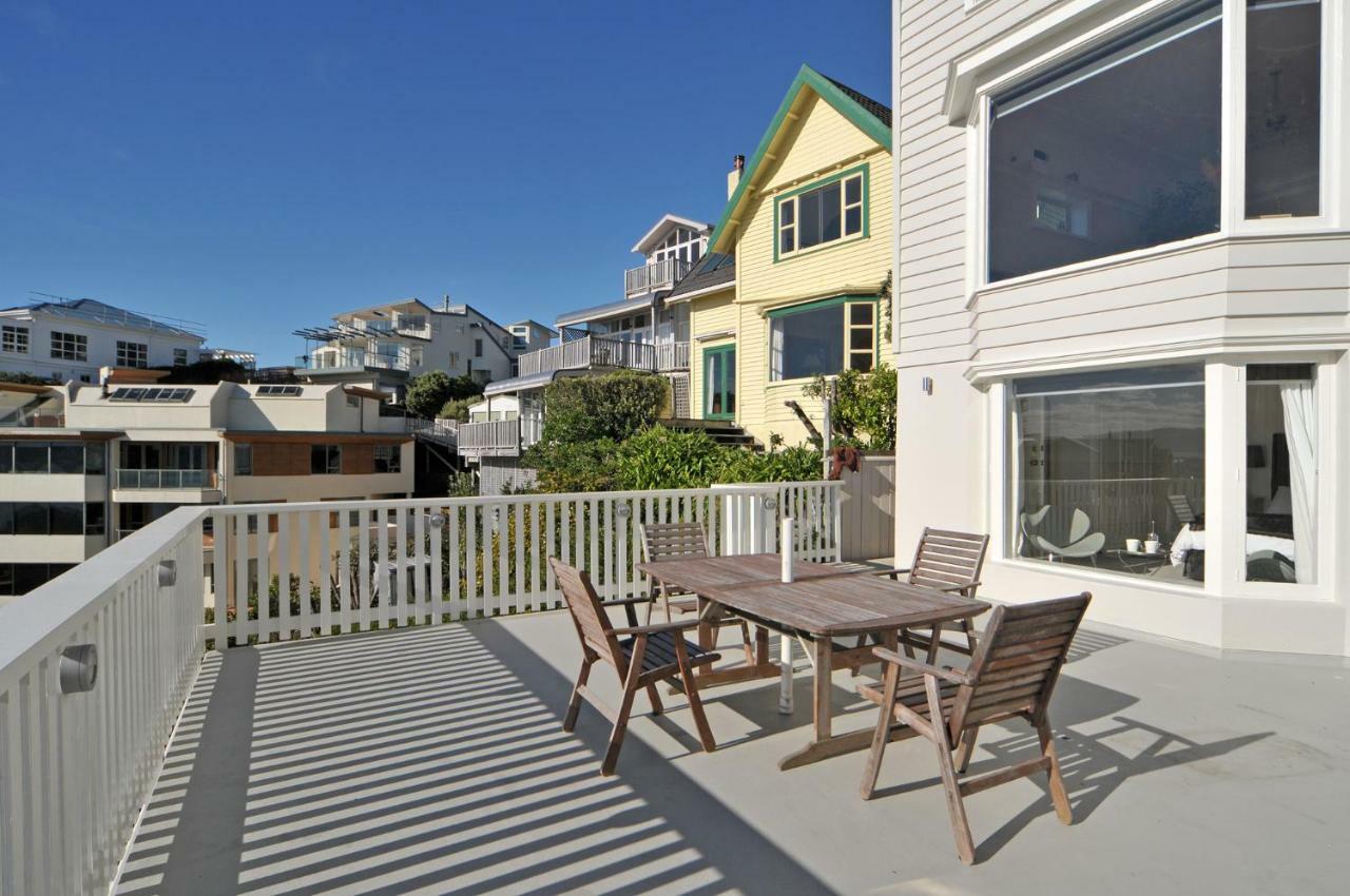 Incredible Views! Luxurious & Outdoor Living Homestay Wellington