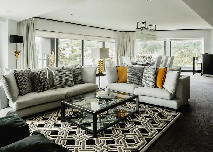 The Residence Suite At Bolton Hotel